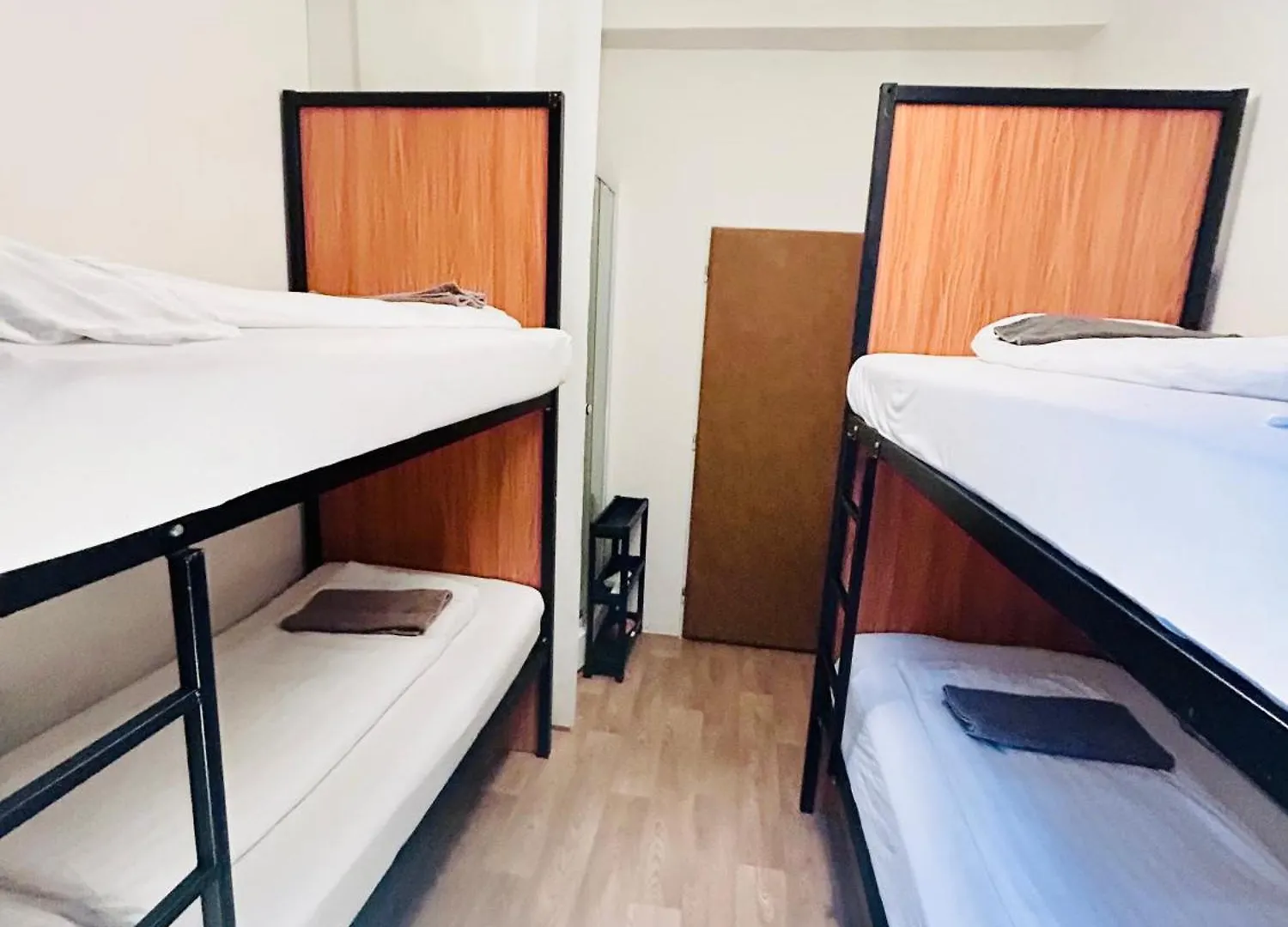 Happy Hostel In Centrum Praga Czechy